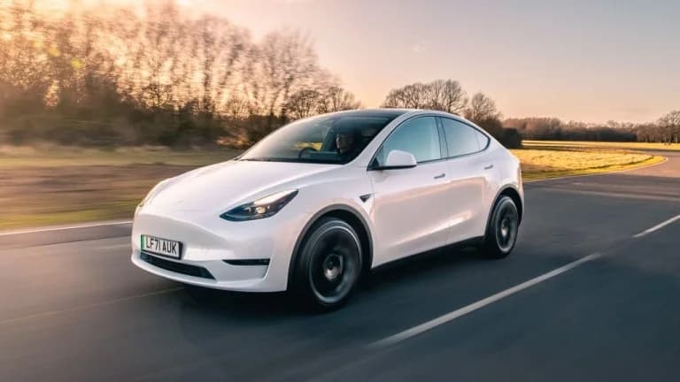 Gerichtsurteil bedroht Teslas Autopilot-Pläne