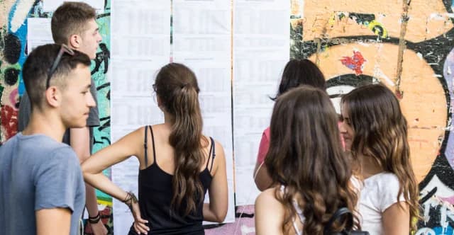 Επαναληπτικές Πανελλαδικές 2025: Πρόγραμμα και Εξεταστικά Κέντρα