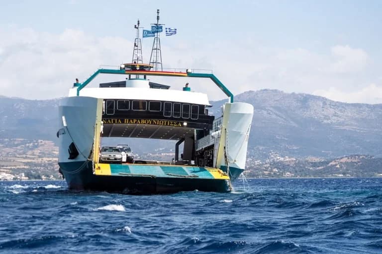 SYRIZA: Stärkung der Sicherheitsmaßnahmen in der Küstenschifffahrt nach Unfall in Nea Styra