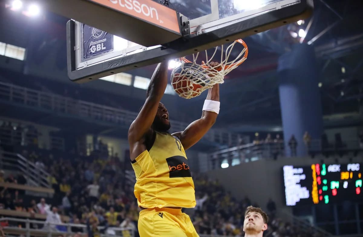 R. Gray: "La segunda temporada en el AEK será diferente"