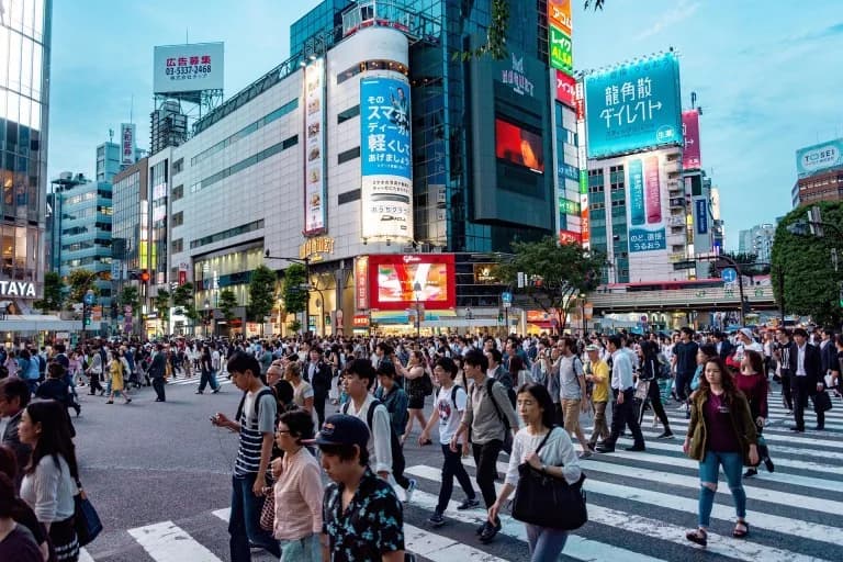 Japón: Descenso demográfico récord en 2024 – 'Estado de Emergencia'