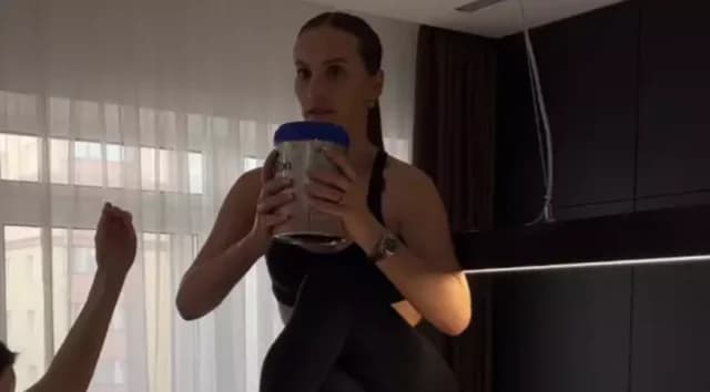 Россиянка получила травму, пытаясь повторить «Stiletto Challenge Ники Минаж»