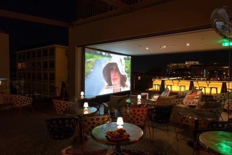 Fresh Air Cinema: Кинотеатр под открытым небом с видом на Акрополь