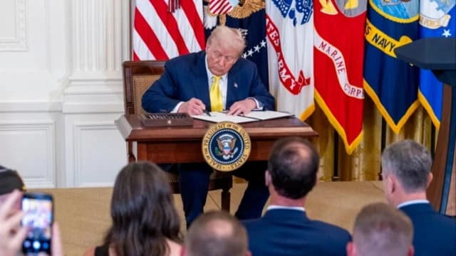 Trump beendet Subventionen in Höhe von 7 Milliarden Dollar für Solarmodule