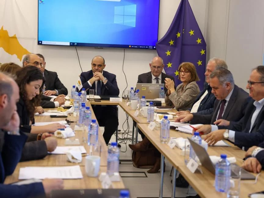 Αντιπαράθεση για την ΑΤΑ συνεχίζεται μετά τις καλοκαιρινές άδειες