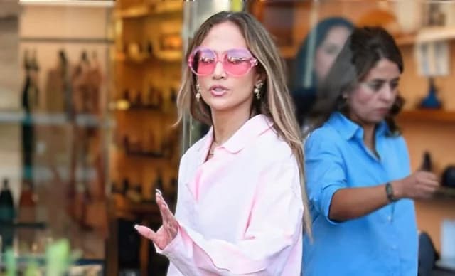 Η Τζένιφερ Λόπεζ «έφαγε πόρτα» σε κατάστημα Chanel στην Κωνσταντινούπολη