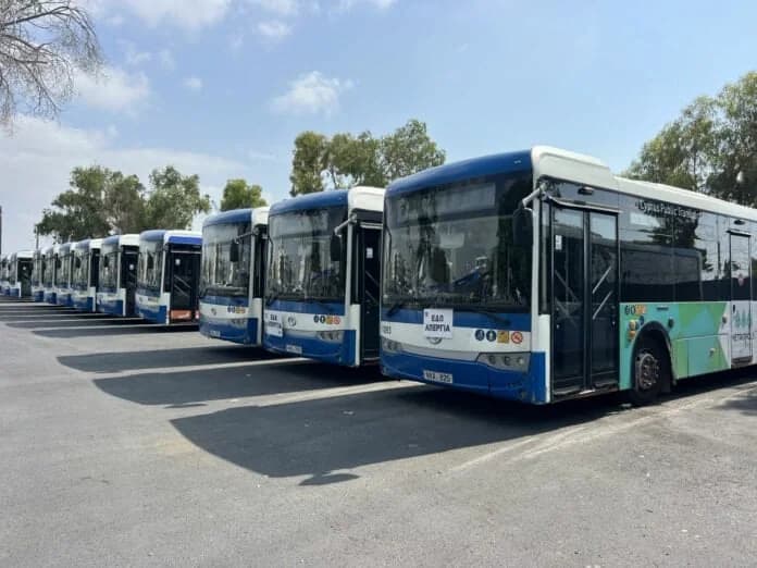 לרנקה: נהגי האוטובוסים חוזרים לעבודה