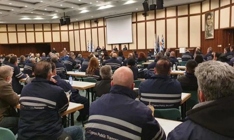 Λάρνακα: Επιστροφή στην εργασία για τους οδηγούς λεωφορείων