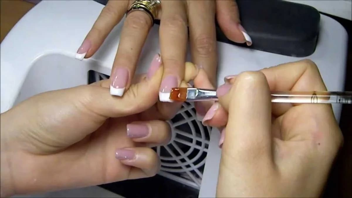 EU Bans Nail Gels Containing Toxic Substance TPO