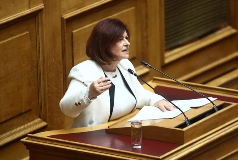 Manolakou: KKE sobre el escándalo de OPEKEPE – "El pueblo no debería pagar"