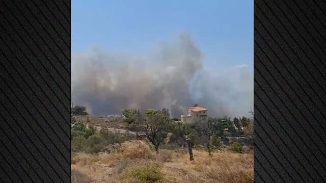 Fire in Keratea: Evacuation of Drosia and Charvalos via 112 Alert