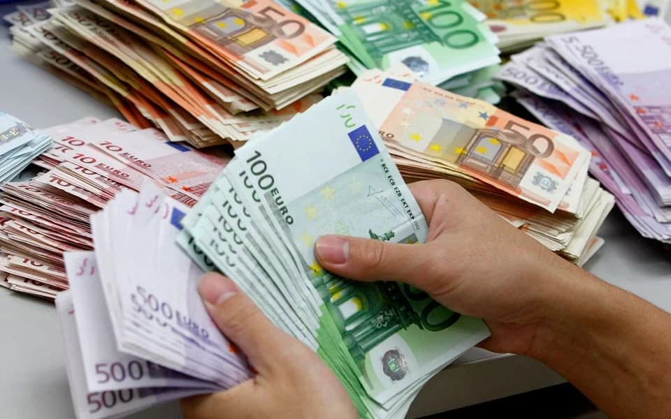 ETYK: Bancos Niegan Aumentos Salariales Pese a Excesivas Ganancias
