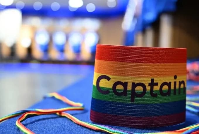 英超联赛结束 LGBTQ+ 袖标倡议