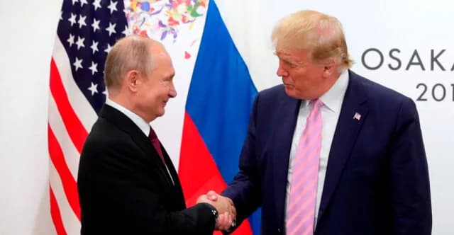 Trump Announces Meeting with Putin in Alaska, Hints at Territory Swap