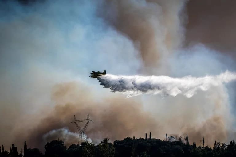 Waldbrand-Albtraum in Keratea: Evakuierungen über 112 angeordnet