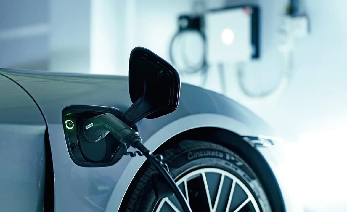 Кипр: В 2025 году резко возросли продажи гибридных автомобилей