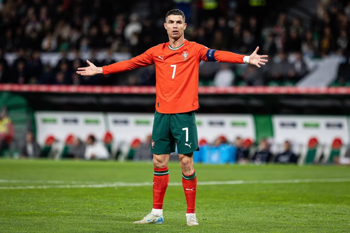 Cristiano Ronaldo's Strict Rule About Cell Phones