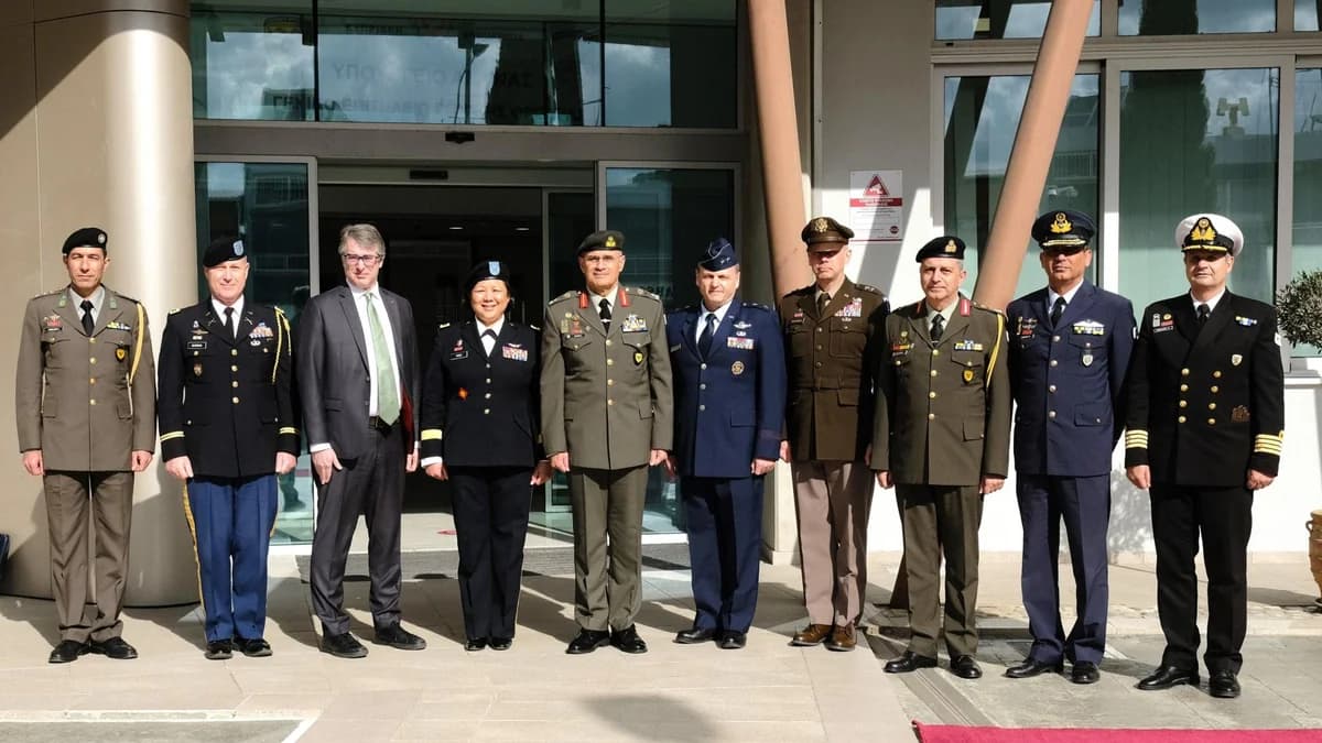 Ausbildung von Unteroffizieren der zyprischen Nationalgarde mit der Nationalgarde von New Jersey