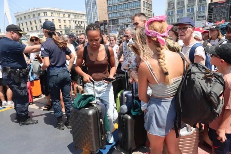 Piraeus: Flying Cat 3 Delayed Due to Mechanical Failure – 340 Passengers Affected