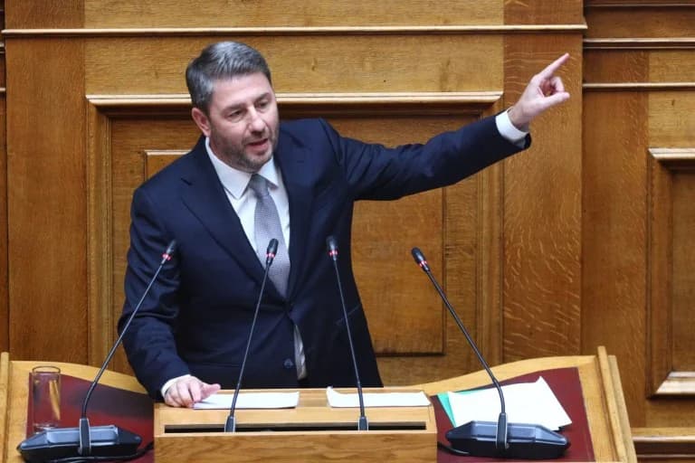 PASOK: Androulakis' Vorschläge zur Stärkung des Vertrauens in Institutionen