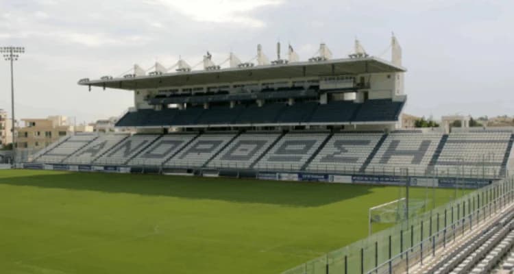 Anorthosis gegen APOEL beim 1. Flüchtlingsturnier