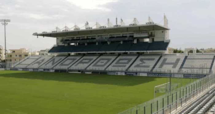 1. Flüchtlingsturnier: Anorthosis - APOEL im Freundschaftsspiel