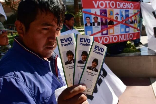 Bolivien: Umfragen deuten auf möglichen Wandel in der politischen Landschaft hin