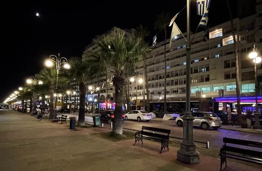 Violento enfrentamiento en Finikoudes: Dos heridos
