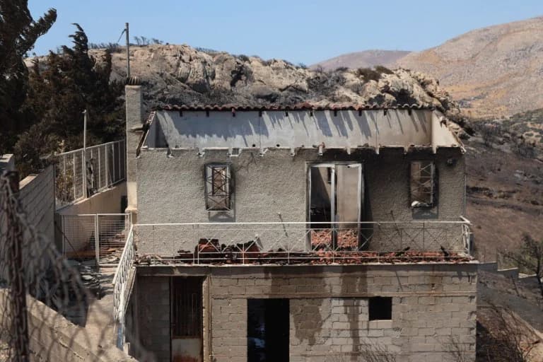 Αν. Αττική: Αποζημιώσεις 2.000-6.000 ευρώ για τους πυρόπληκτους