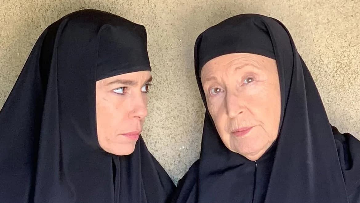Myrto Alikaki: Despedida Sentida a Sofia Seirli