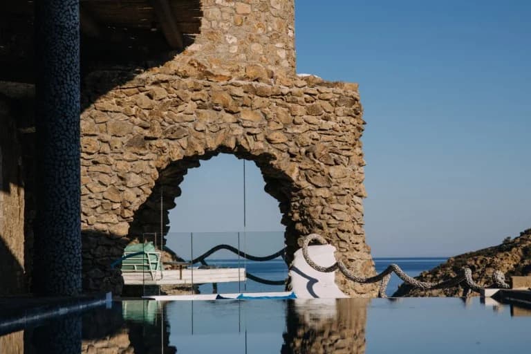 Ios: Reconocida como un Destino Auténtico del Mediterráneo por Condé Nast Traveller