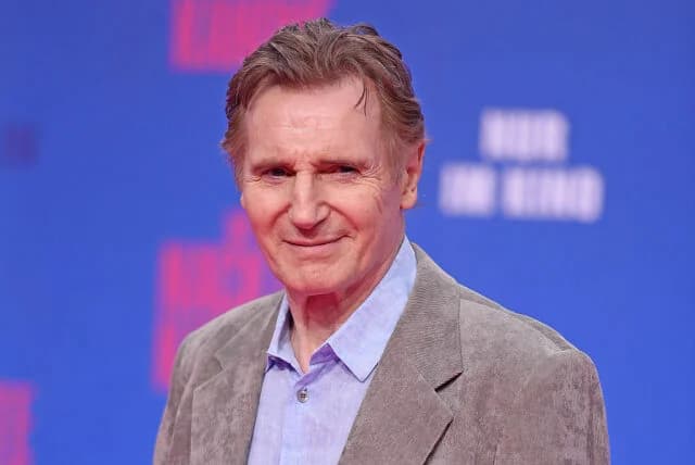 Liam Neeson: Reacción Confundida al Preguntarle Sobre Labubu