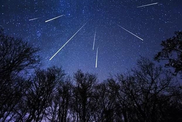 Heller Mond beeinträchtigt Sichtbarkeit des Perseiden-Meteorschauers