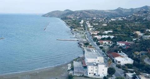 Aprobada la restauración de almacenes en Kato Pyrgos