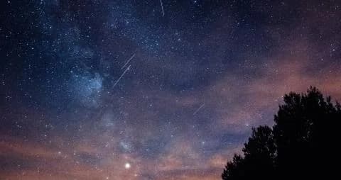 Lluvia de estrellas Perseidas alcanza su punto máximo esta noche: Fenómeno de verano