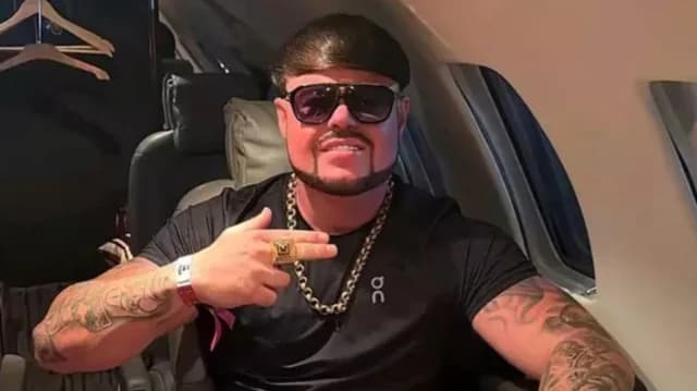 Ibiza Final Boss: От вирусной сенсации к предпринимателю