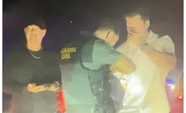 Leonardo DiCaprio von der Polizei auf Ibiza angehalten, die ihn nicht erkannte