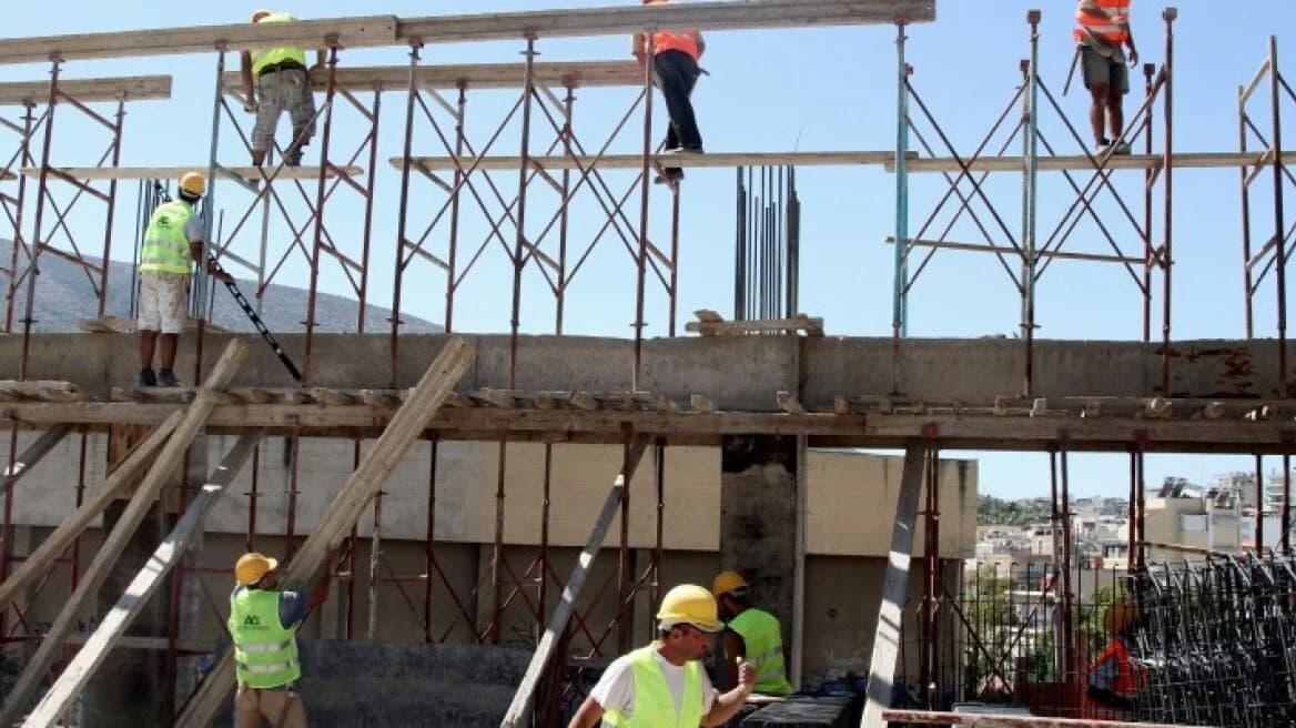 הפסקות עבודה ומשלוחים עקב גל חום בקפריסין