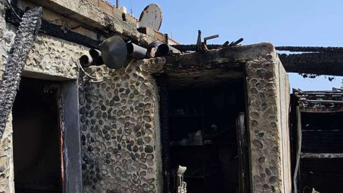 Shocking Images of Damage to House in Avgoru After Fire