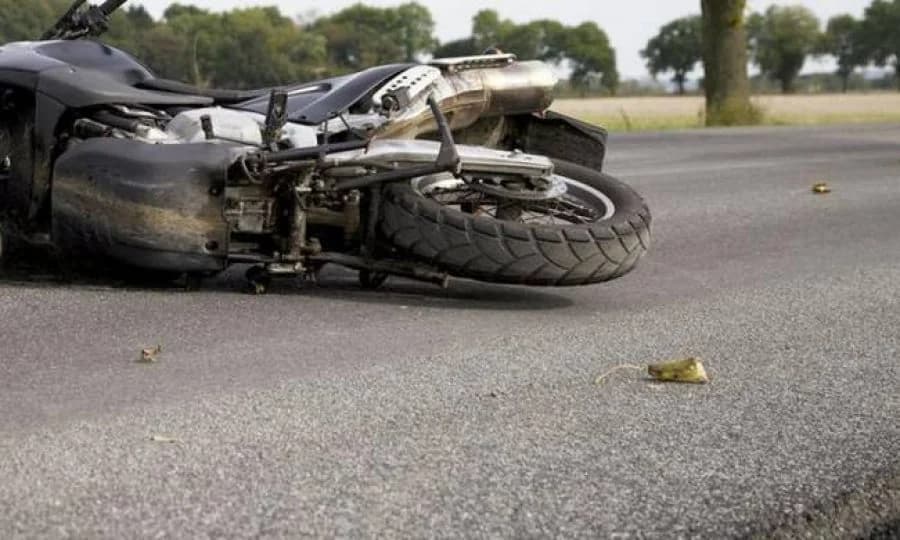 Gravemente herido un joven de 17 años en un accidente de tráfico en Limassol - No llevaba casco