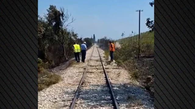 Feuer in Achaia: Schäden an der Eisenbahn, zwei Bahnhöfe außer Betrieb