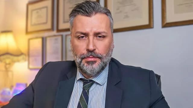 Kallianos Disagrees with Voultepsi on Volunteer Firefighters