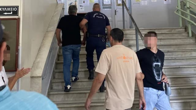 Volos: 61-Jähriger erhält Zeit, um auf Anklage wegen Tötung eines Hundes zu reagieren