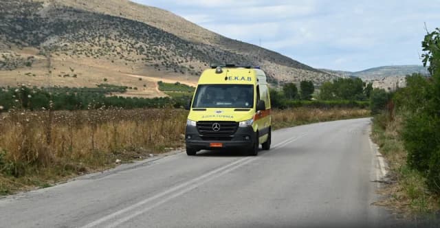 Tragedia en Nafpaktia: Joven de 27 Años Muere en Accidente de Tráfico