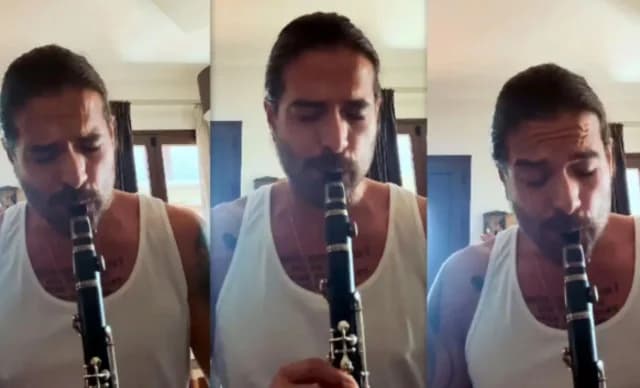 Aris Mougkopetros: Emotiva Interpretación de Clarinete Tras Accidente