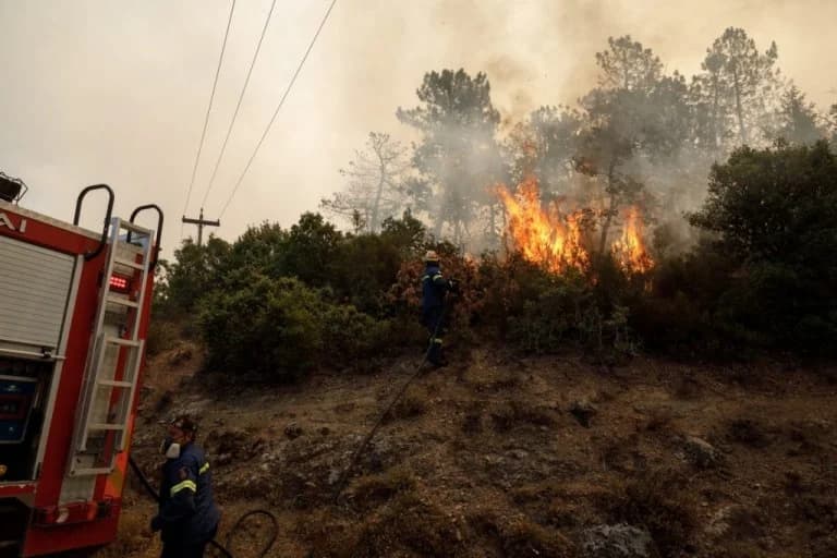 Incendio en Argólida: Apoyo aéreo en Pelei