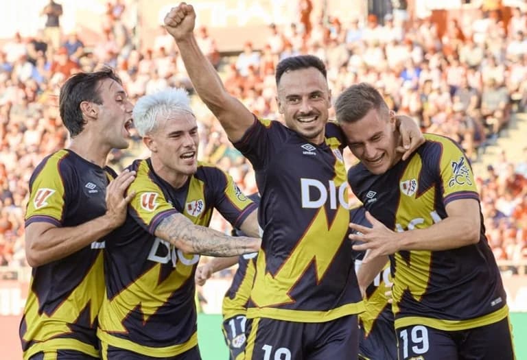 La Liga: Rayo Vallecano vence 3-1 al Girona, errores de Gazzaniga
