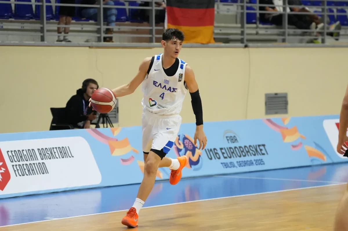 Ángelos Zoupas brilla en el Eurobasket U16