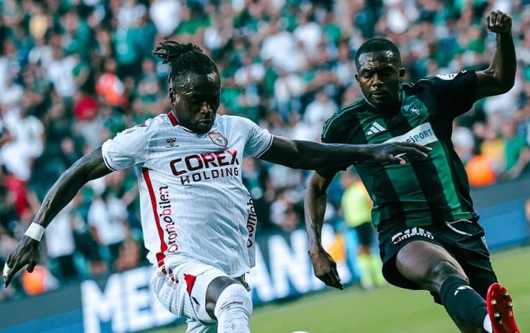 Samsunspor gana con gol en propia puerta antes del partido contra el Panathinaikos (0-1)