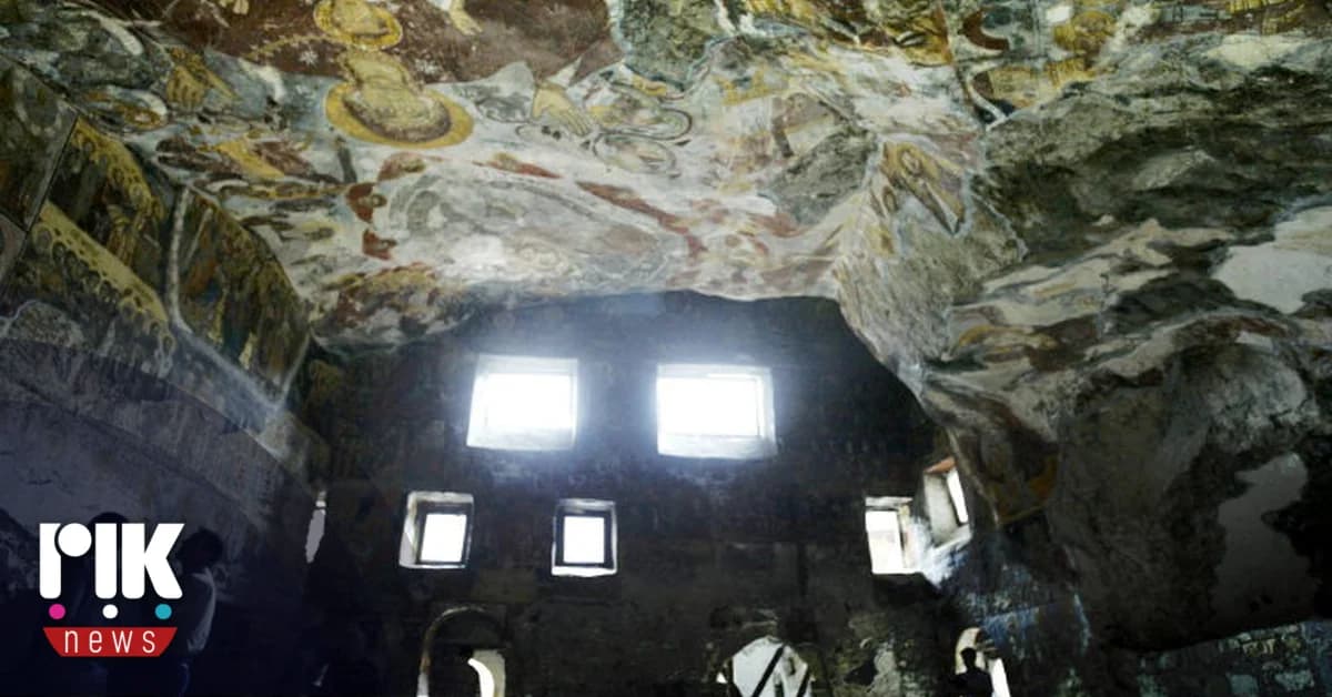 Göttliche Liturgie im Panagia Soumela Kloster am 23. August
